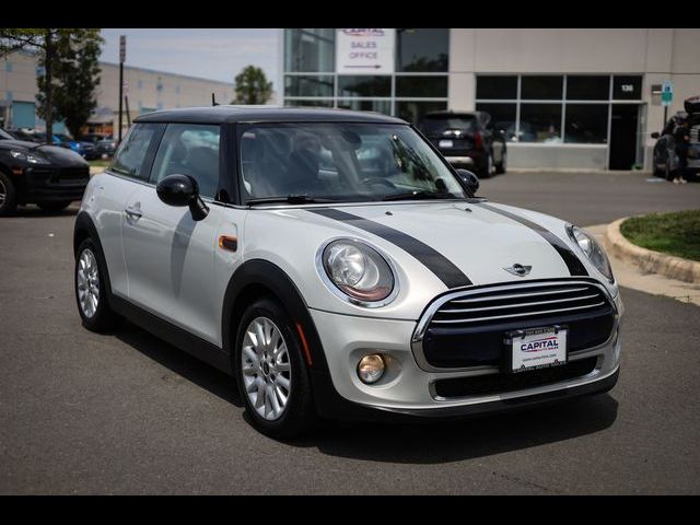 2016 MINI Cooper Hardtop Base