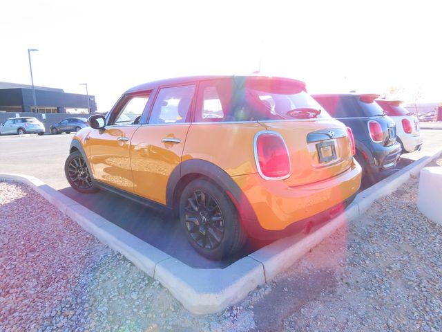 2016 MINI Cooper Hardtop Base