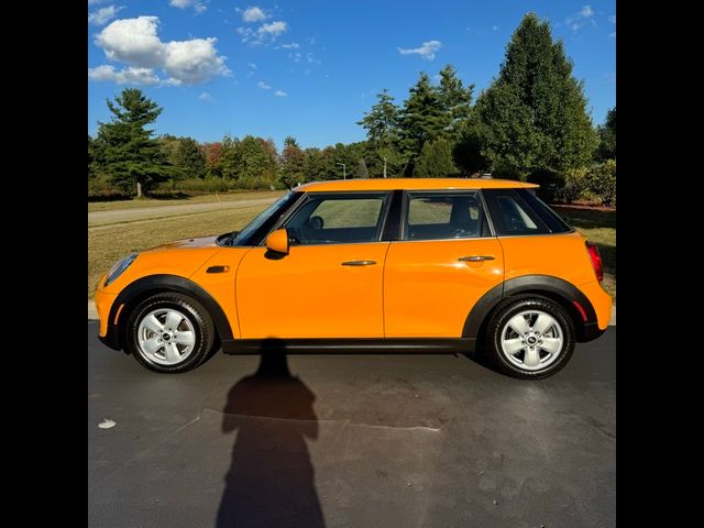 2016 MINI Cooper Hardtop Base