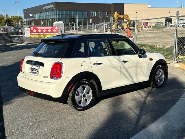 2016 MINI Cooper Hardtop Base