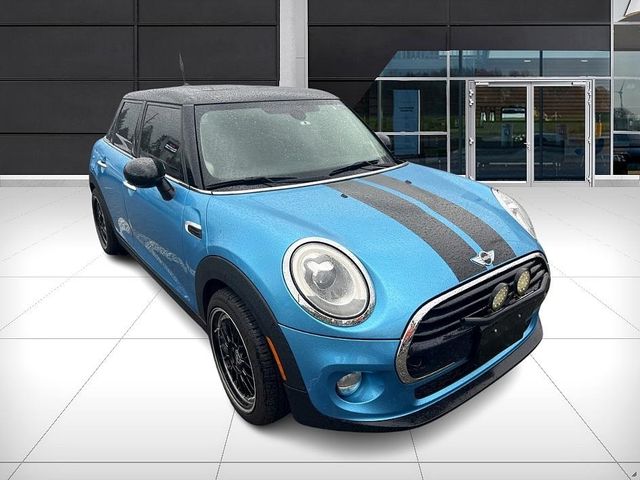 2016 MINI Cooper Hardtop Base