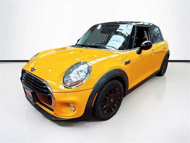 2016 MINI Cooper Hardtop Base