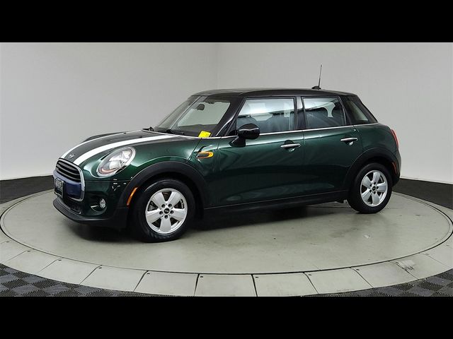 2016 MINI Cooper Hardtop Base