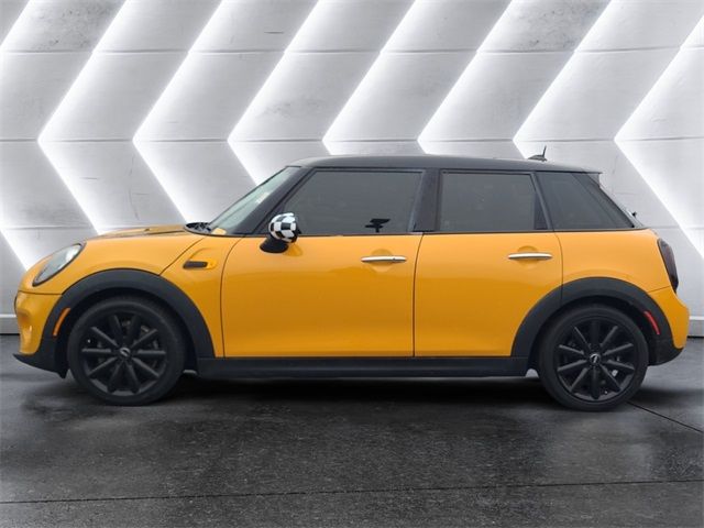 2016 MINI Cooper Hardtop Base