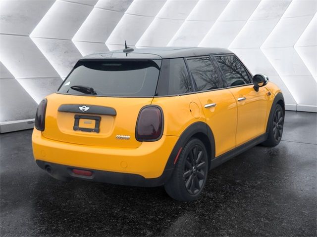 2016 MINI Cooper Hardtop Base