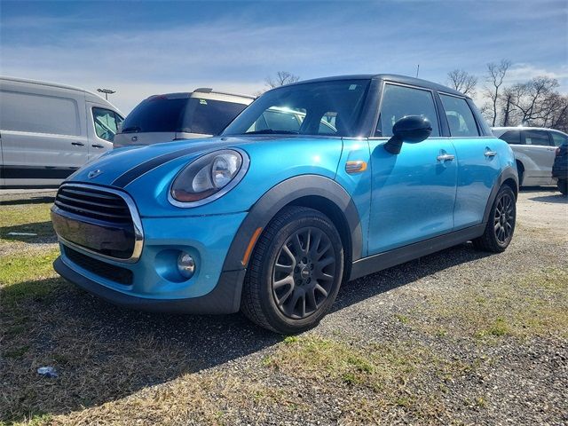 2016 MINI Cooper Hardtop Base