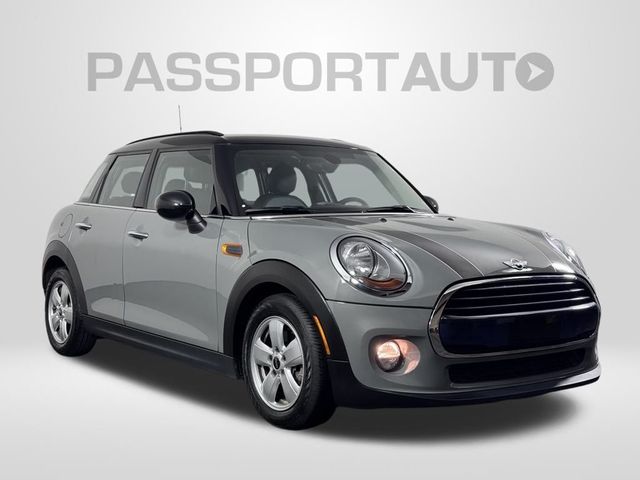 2016 MINI Cooper Hardtop Base