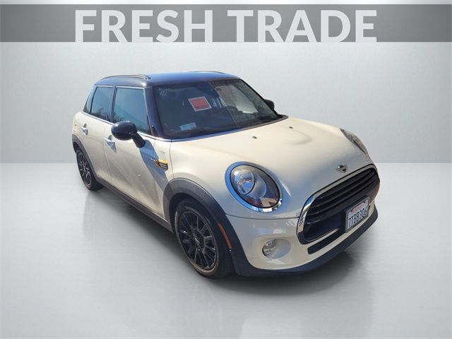 2016 MINI Cooper Hardtop Base