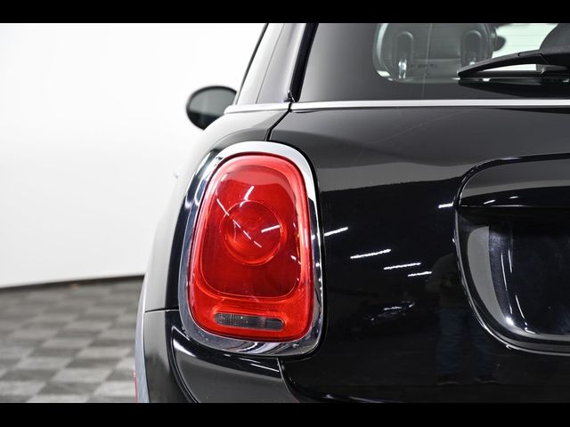 2016 MINI Cooper Hardtop Base