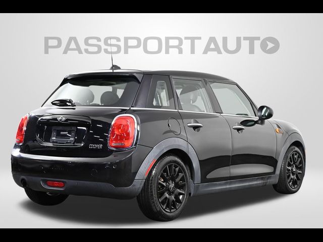 2016 MINI Cooper Hardtop Base