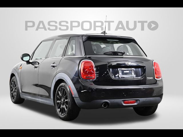 2016 MINI Cooper Hardtop Base