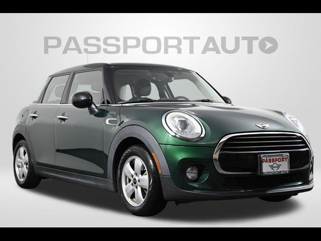 2016 MINI Cooper Hardtop Base