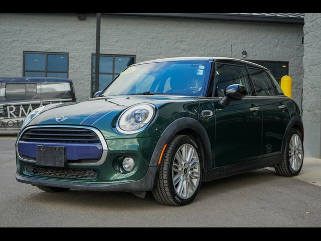 2016 MINI Cooper Hardtop Base