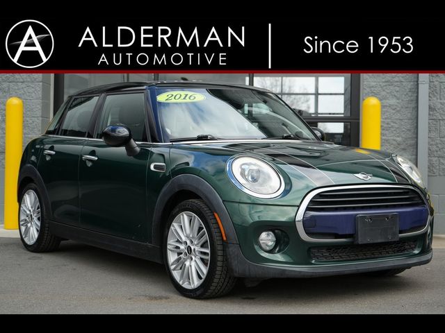 2016 MINI Cooper Hardtop Base