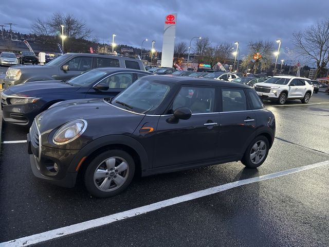 2016 MINI Cooper Hardtop Base