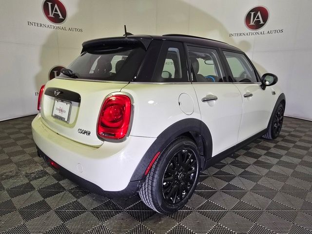 2016 MINI Cooper Hardtop Base