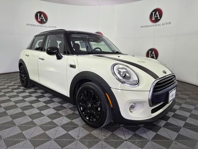 2016 MINI Cooper Hardtop Base