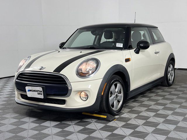 2016 MINI Cooper Hardtop Base