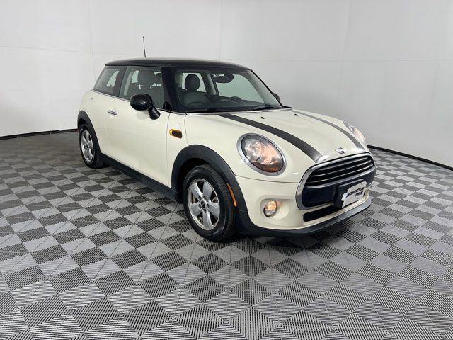 2016 MINI Cooper Hardtop Base