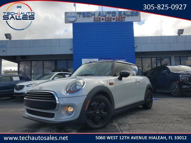 2016 MINI Cooper Hardtop Base