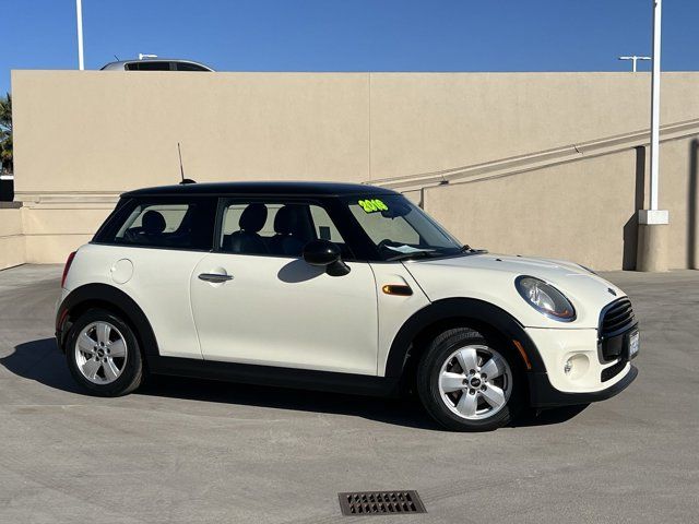 2016 MINI Cooper Hardtop Base