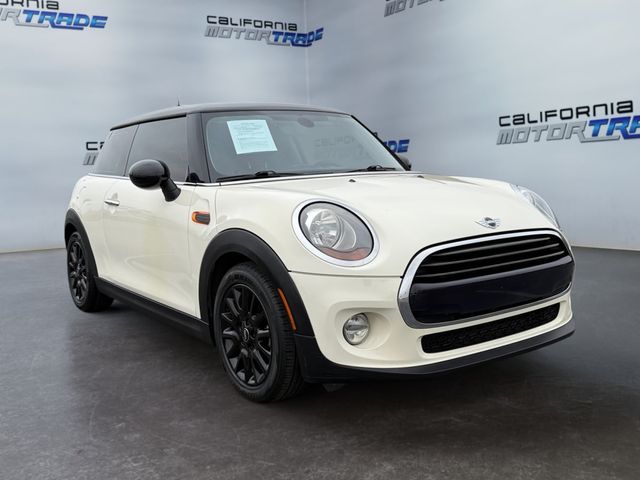 2016 MINI Cooper Hardtop Base