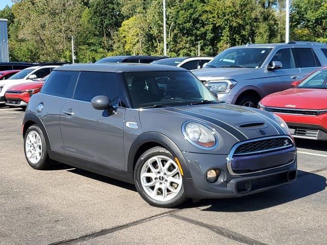 2016 MINI Cooper Hardtop S