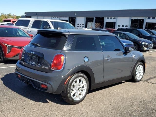 2016 MINI Cooper Hardtop S