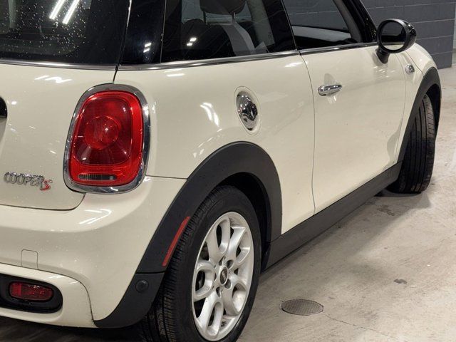 2016 MINI Cooper Hardtop S