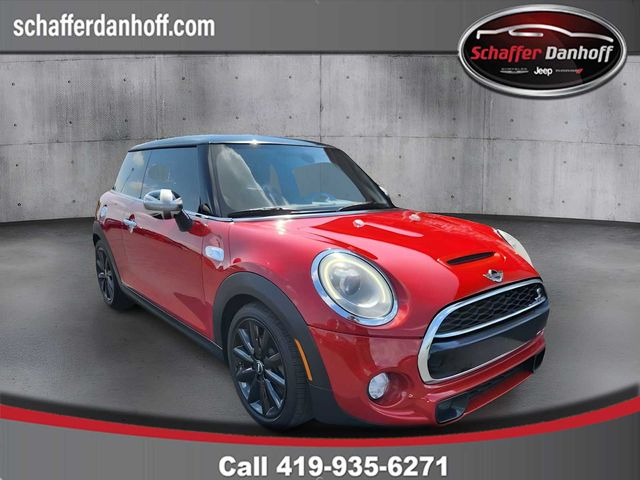 2016 MINI Cooper Hardtop S