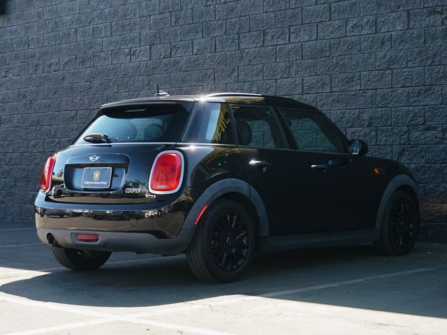 2016 MINI Cooper Hardtop Base