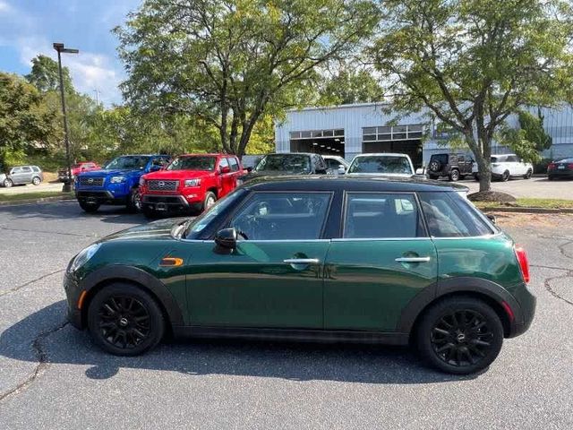 2016 MINI Cooper Hardtop Base