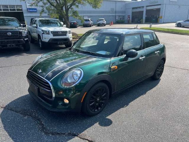 2016 MINI Cooper Hardtop Base