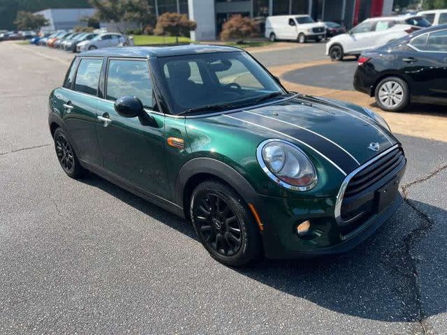 2016 MINI Cooper Hardtop Base