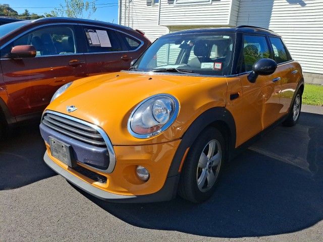 2016 MINI Cooper Hardtop Base