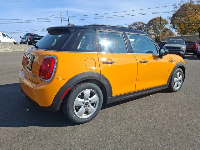 2016 MINI Cooper Hardtop Base