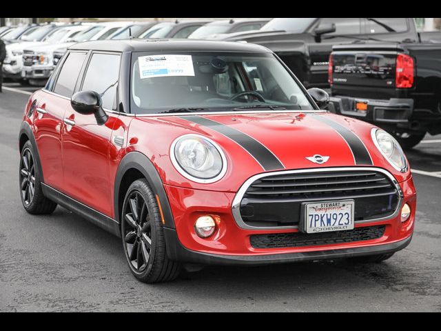 2016 MINI Cooper Hardtop Base