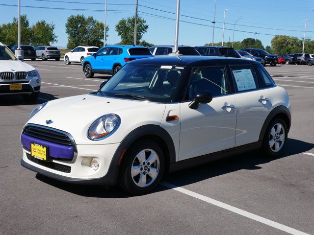 2016 MINI Cooper Hardtop Base