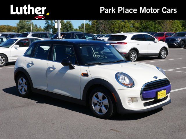 2016 MINI Cooper Hardtop Base