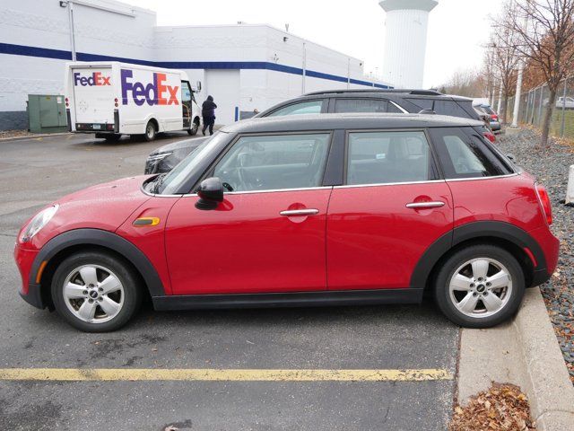 2016 MINI Cooper Hardtop Base