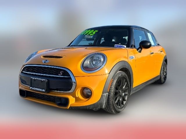 2016 MINI Cooper Hardtop S