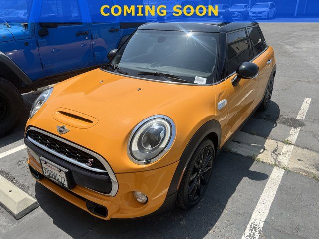 2016 MINI Cooper Hardtop S