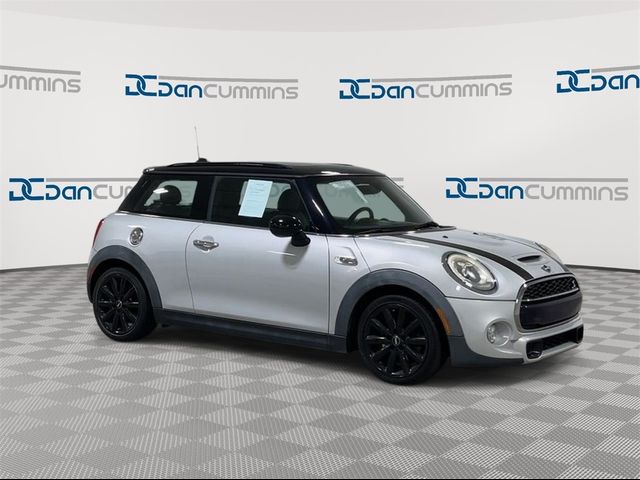 2016 MINI Cooper Hardtop S