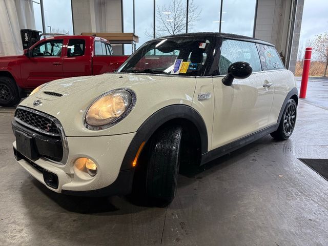 2016 MINI Cooper Hardtop S