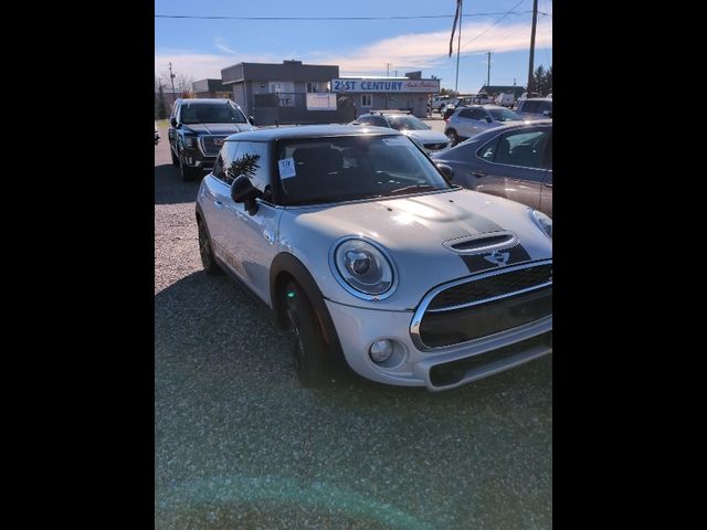 2016 MINI Cooper Hardtop S