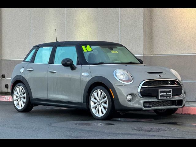 2016 MINI Cooper Hardtop S