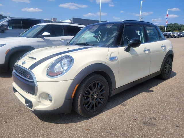 2016 MINI Cooper Hardtop S