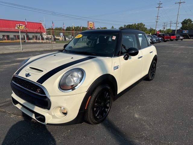 2016 MINI Cooper Hardtop S