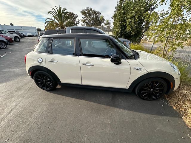 2016 MINI Cooper Hardtop S