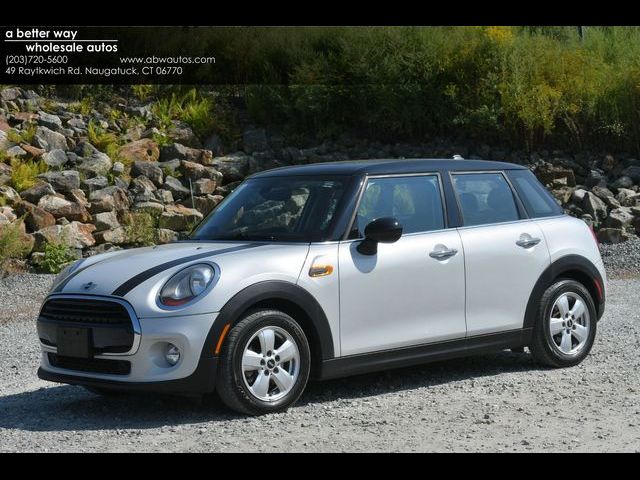 2016 MINI Cooper Hardtop Base